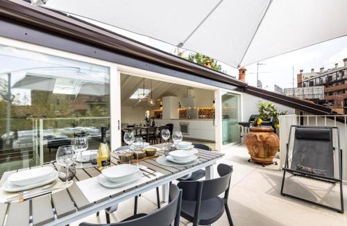 Zona Lancetti House | *Villa Olivo*with private terrace & Jacuzzi + 3bedrooms