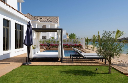 Palm Jumeirah Villa | Villa on Beach w/Private Pool The Palm Jumeirah