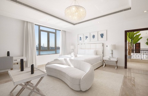 Palm Jumeirah Villa | Villa on Beach w/Private Pool The Palm Jumeirah