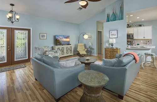 Falcons Glen House | Villa on Golf Course with Heated Saltwater Pool
