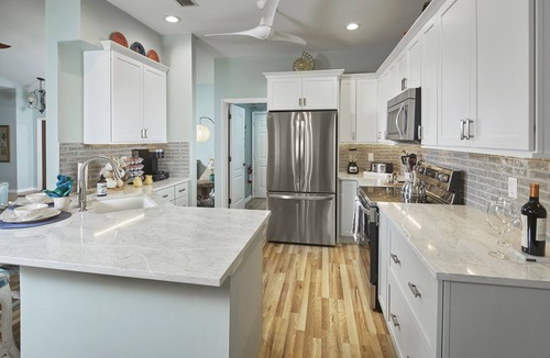 Falcons Glen House | Villa on Golf Course with Heated Saltwater Pool