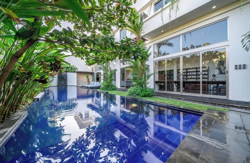 Laksmana Villa | Villa Onyx 18 meter pool, 1 minute walk from Eat st