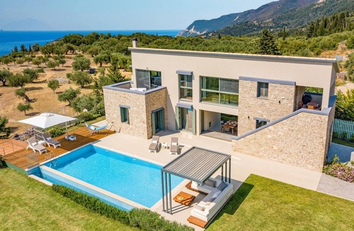 Agios Nikitas Villa | Villa Orizontas by Villa Plus
