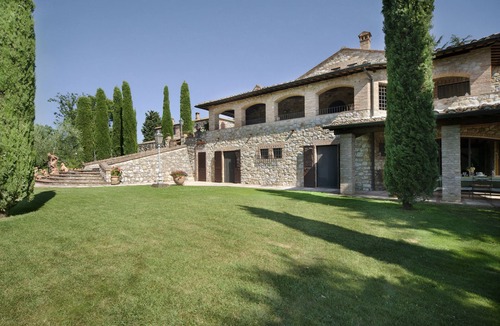 Gambassi Terme Villa | Villa Osservatorio for up to 11 with private pool, 15mins to San Gimignano
