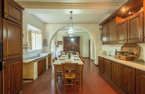 Tripalle Villa | Villa Ott - Eight Bedroom Villa, Sleeps 15