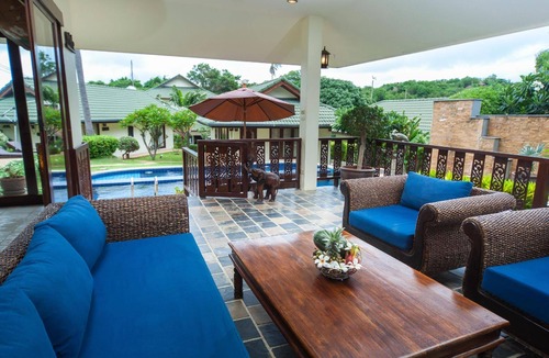 Moo 5 House | Villa overlooking the water