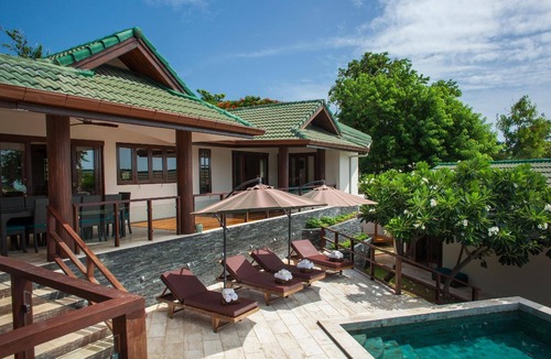 Moo 5 House | Villa overlooking the water