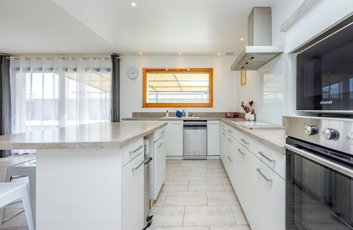 Saint-Sulpice Villa | Villa Pastel - Heated Pool & Garden