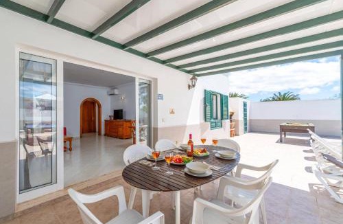 Matagorda Villa | Villa Pacifico by Villa Plus