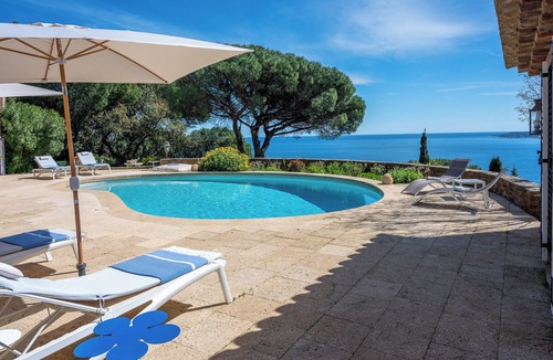 Sainte-Maxime Villa | Villa panoramic sea view gulf of Saint -Tropez swimming pool 6 bedrooms 6 bathrooms 12 pers