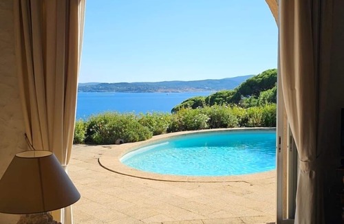 Sainte-Maxime Villa | Villa panoramic sea view gulf of Saint -Tropez swimming pool 6 bedrooms 6 bathrooms 12 pers