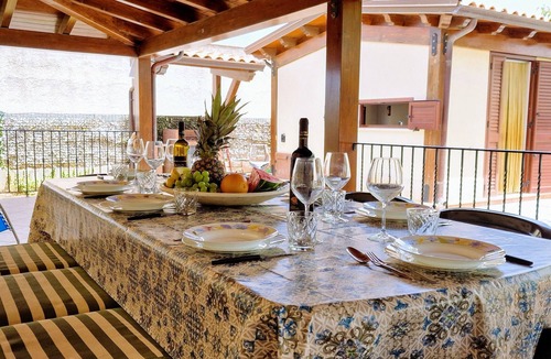 Alcamo Marina Villa | Villa 'Paradiso' with Private Pool, Wi-Fi and Air Conditioning