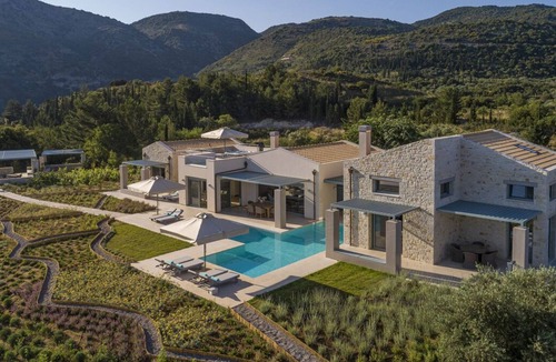 Chortata Villa | Villa Paraskevi - Four Bedroom Villa, Sleeps 8