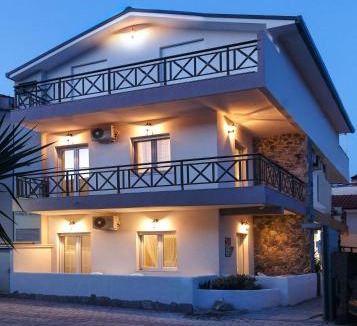 Polichrono Apartment | Villa Pearl