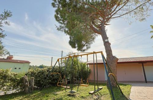 Katerini Villa | VILLA PEPONI Spacious Traditional Villa with Garden - BBQ & Private Parking