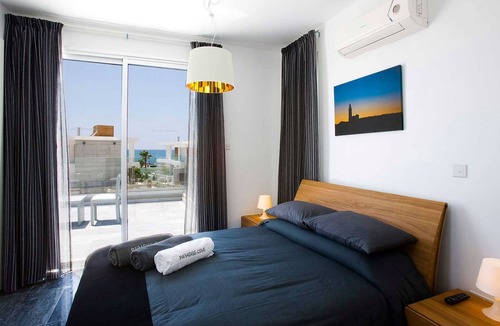 Paphos House | Villa Periwinkle - Three Bedroom