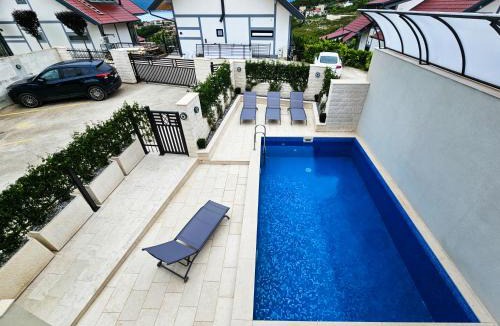 Mrcevac Villa | Villa Perla