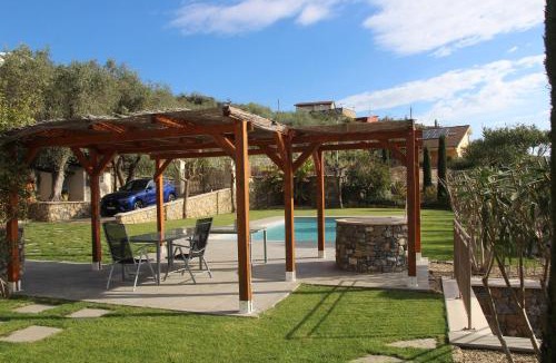 Torrazza Villa | Villa Petra