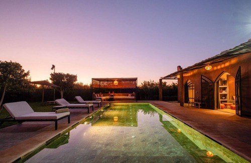 Saada Villa | Villa piscine privée, vue superbe, proche centre