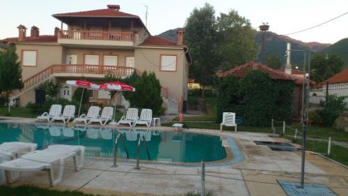 Lefkonas Apartment | Villa Platythea