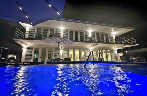 Camino Nuevo House | Villa Playera Your Ocean View Escape