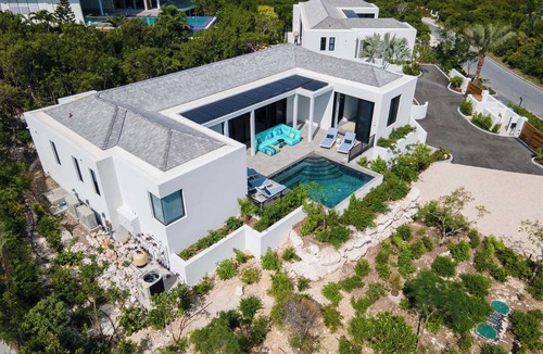 Blue Mountain Villa | Villa Pluto with Private Pool - Skyline Villas