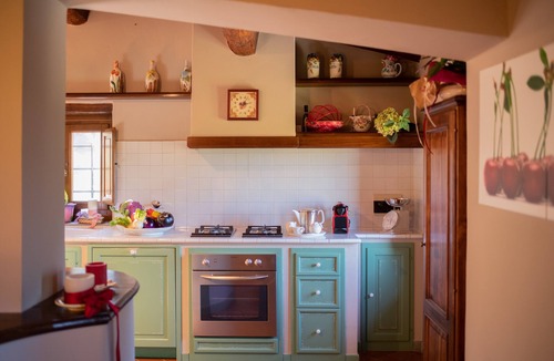 Casalguidi Villa | Villa 'Podere Bucigattolo' with Private Pool, Wi-Fi and Air Conditioning