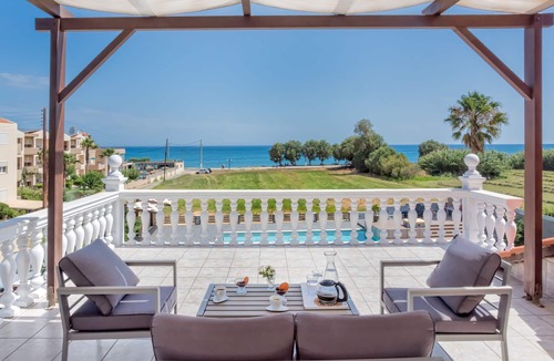 Maleme Villa | Villa Poseidon - 4 bedroom beachfront villa