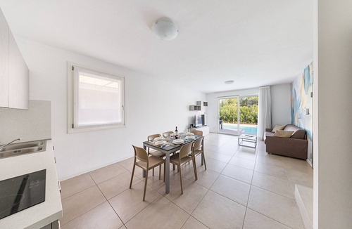 San Benedetto di Lugana Villa | Villa Prestige 19 with private pool and garden