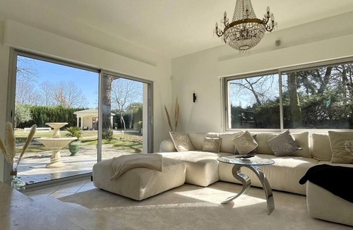 Saint-Yrieix-sur-Charente Villa | Villa Prestige