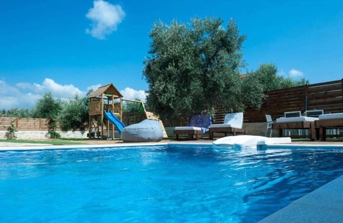 Pagkalochori Villa | Villa Prima - With Private Heated Pool & Jacuzzi