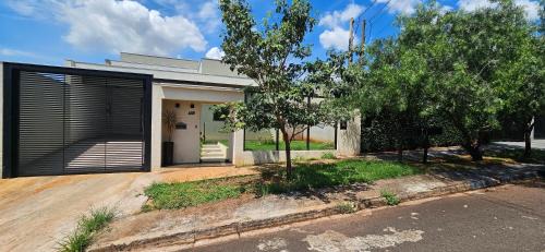 Maringa Villa | Villa Privada de Luxo com Piscina Refugio para Familias em Maringa