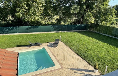 Saint-Genis-Pouilly Villa | Villa Proche de Génève, Pour Skier Dans le Jura ou Profiter de la Piscine en été