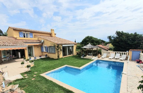 Sollies Pont Villa | Villa provençale - super swimming pool- air conditioning 13kms from Hyères