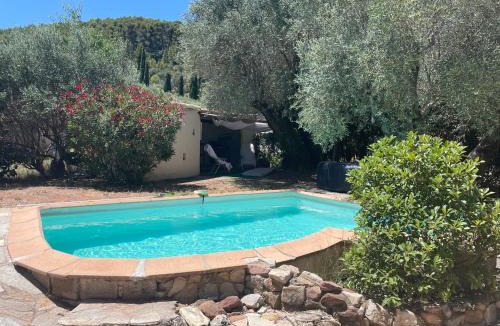 Sollies Pont Villa | VILLA PROVENCALE AVEC PISCINE et SPA