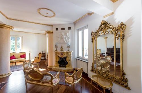 Lecco Bed & Breakfast | Villa Puccini Bed & Breakfast