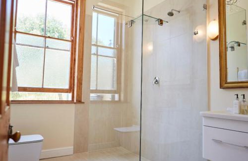 Claremont Bed & Breakfast | Villa Puccini