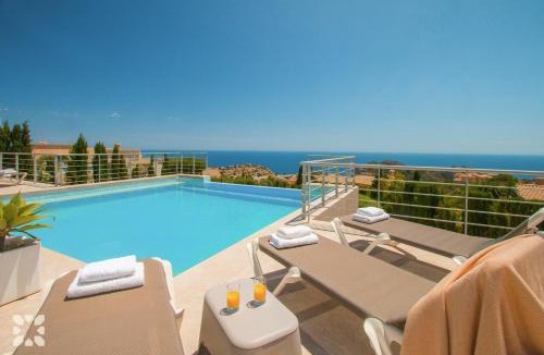 Cumbre del Sol Villa | Villa Punta Vista 6 by Abahana Villas