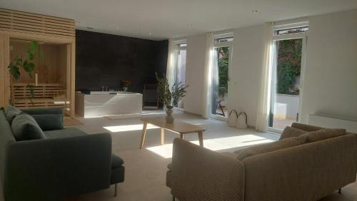 Sutivan Villa | Villa R&B