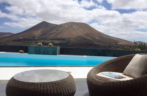 Uga Villa | Villa Rayito. Modern and spacious Villa, heated pool and beautiful views