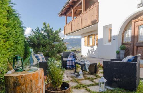 Ronzone Apartment | Villa Recla