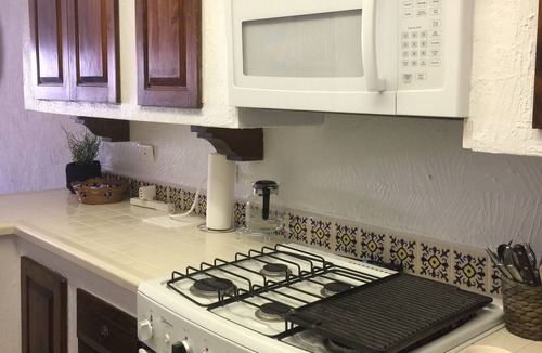 La Paloma Condo | Villa Refugio- Beachfront Resort-Walk to Downtown! La Paloma Beach Tennis Resort