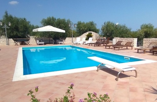 Trani Villa | Villa, relaxation, private pool and tennis court, for families and groups of friends
