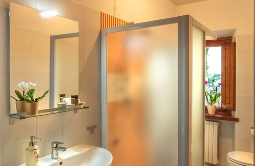 Lucca Historical Center Bed & Breakfast | Villa Ricci Suites