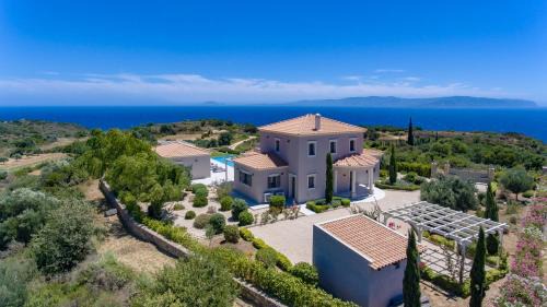 Eleios-Pronnoi Villa | Villa Robola