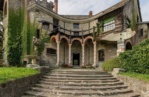 Bosisio Parini Villa | Villa Rocchetta, Enchanting Villa With 7 Br And Covered Parking By Halldis