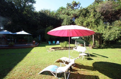Ronchi Villa | Villa Ronchi - 10 People, 500m from Sea, WIFI, large Garden, Pets welcome, rustic style