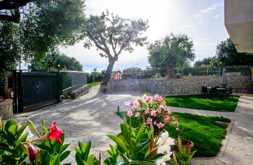 Pisciotta Villa | Villa Rosa Cilento Quadruple Pearl