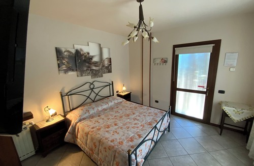 Paruzzaro Bed & Breakfast | Villa Rosy B&B