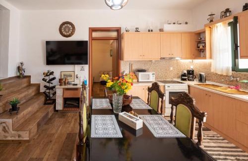 Meskla Apartment | Villa Roxani